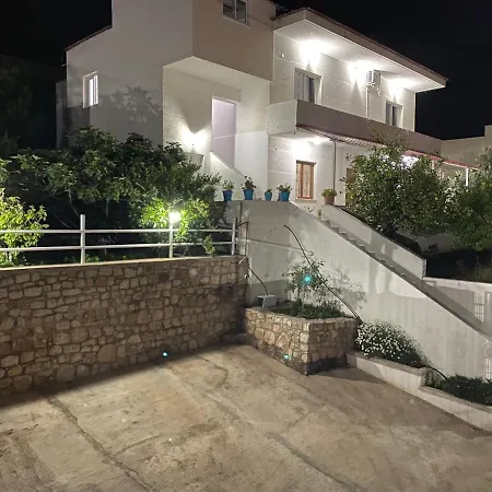 Apartmente Pamela Апартаменты