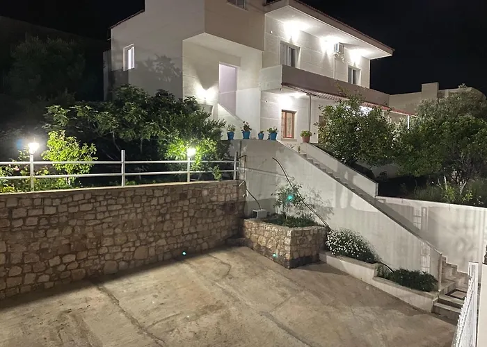 Apartmente Pamela 公寓