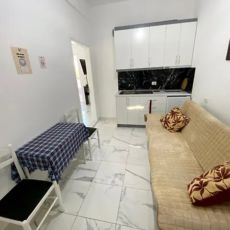 Apartmente Pamela Saranda